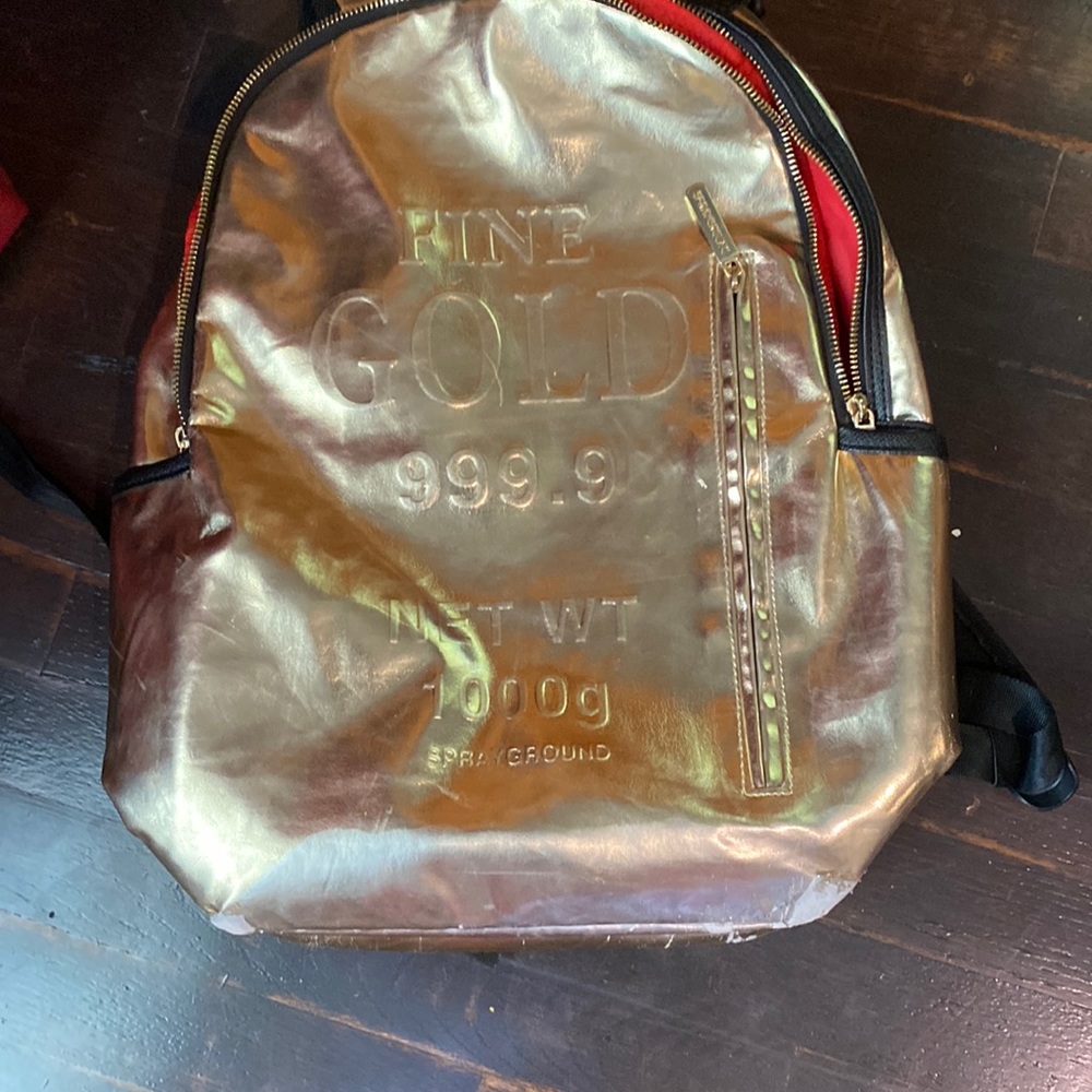 Spray ground bag